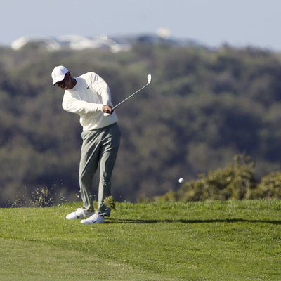 Tiger Woods hastaneye kaldırıldı!