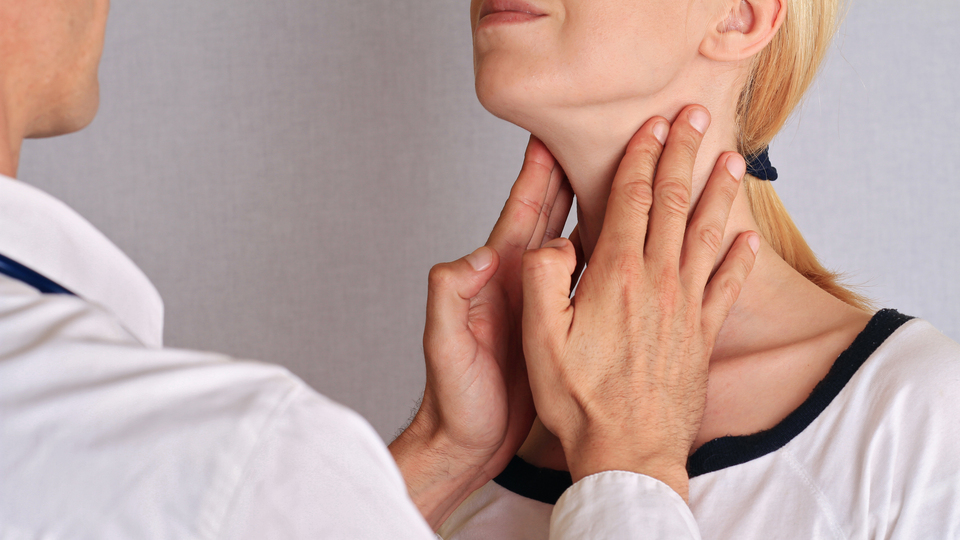 Ailesinde Hashimoto tiroiditi olanlar dikkat!