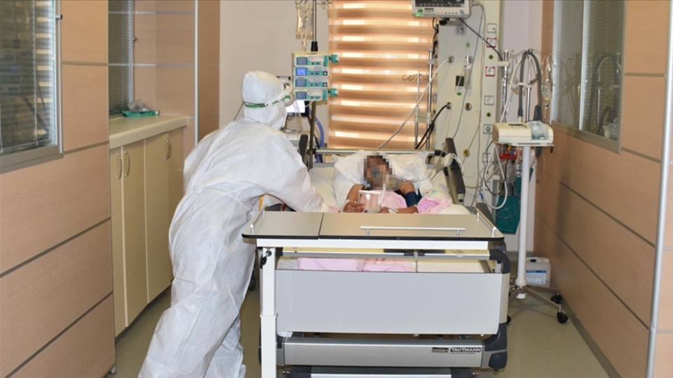 Koronavirüs salgınında yeni vaka sayısı açıklandı