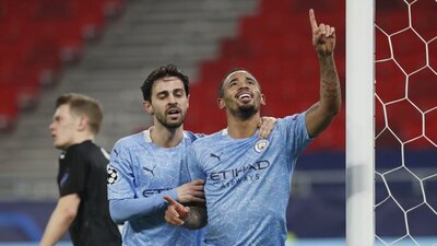 City kapıyı araladı