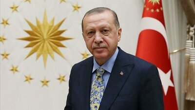Cumhurbaşkanı Erdoğan'a pasta sürprizi