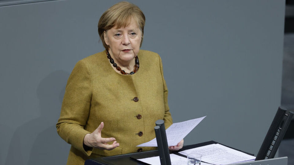 Merkel'den kritik 3. dalga açıklaması!