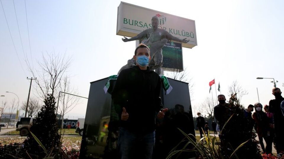 Batalla'nın heykeli açıldı