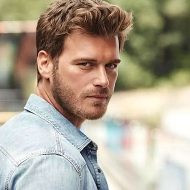 Kıvanç Tatlıtuğ'un kimdir