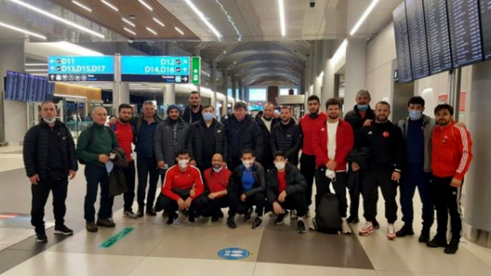 Milli güreşçiler Ukrayna'da finalde