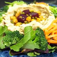 Vegan beslenme ve Humus Vegan Salata