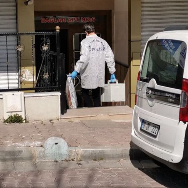 Küçük kızın tabancayla oyunu kötü bitti