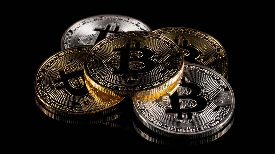 Bitcoin kayıplarını telafi ediyor