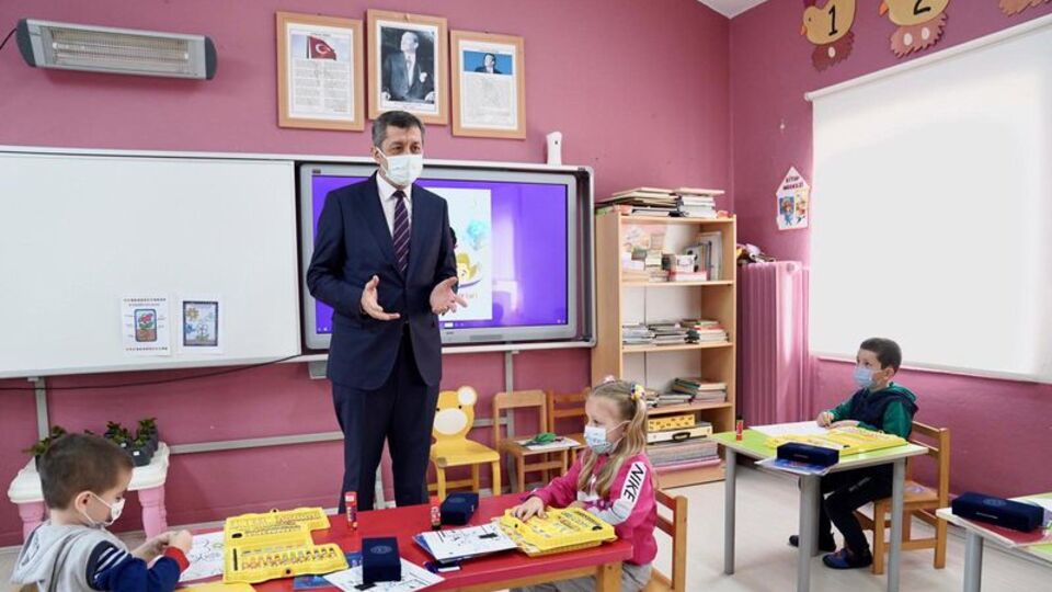 Yüz yüze sınavlar iptal mi?