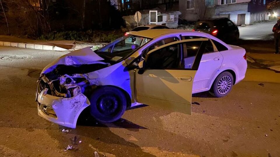 Kaza yaptı, polislere sürücü olmadığını iddia etti