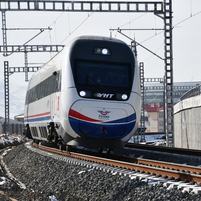Hızlı trende 15 gün uygulaması başladı