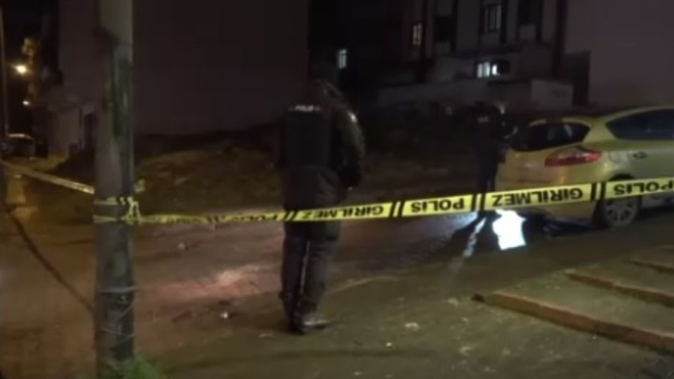 Sokakta rastgele ateş!