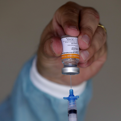 Sinovac aşısı hastaneye yatışı yüzde 100 önlüyor