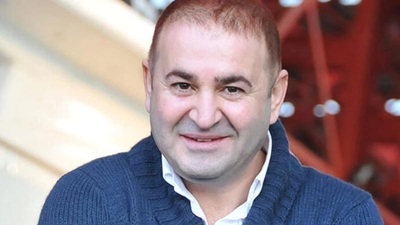 Şafak Sezer kimdir?