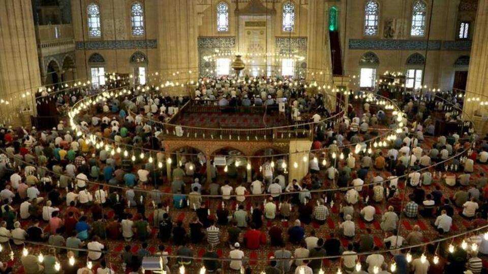 İstanbul cuma namazı saati