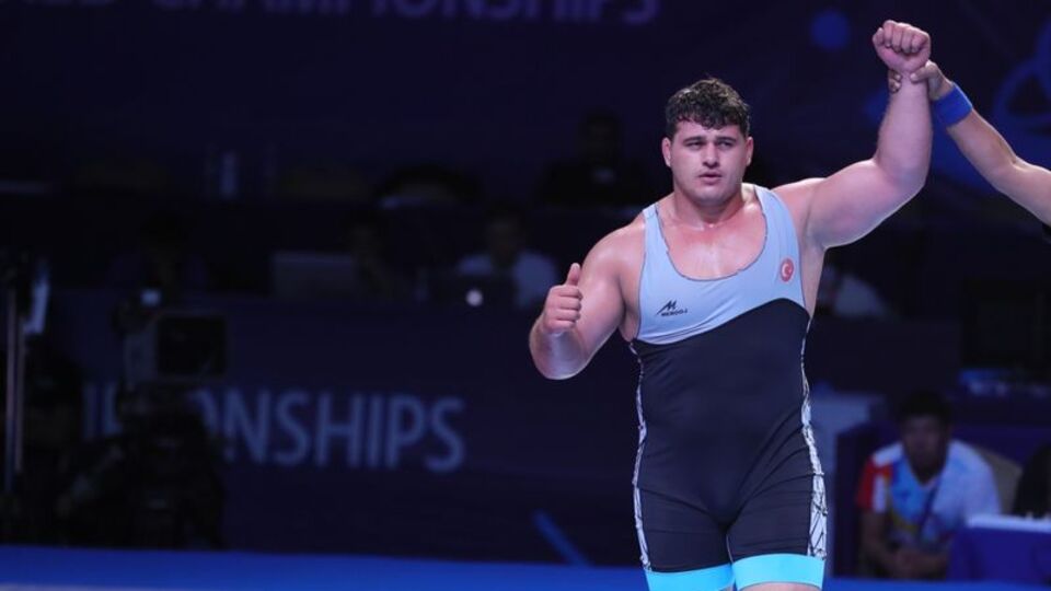 Güreşçilerden İtalya'da 3 madalya