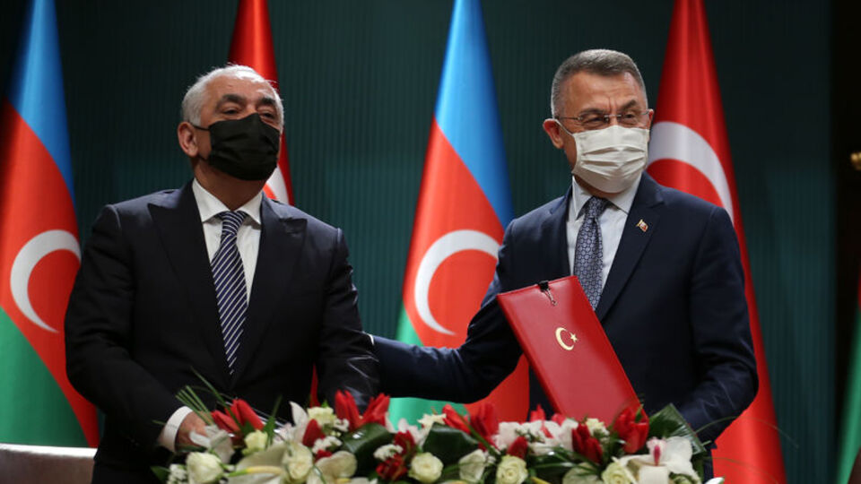 Azerbaycan Başbakanı'ndan taziye telefonu