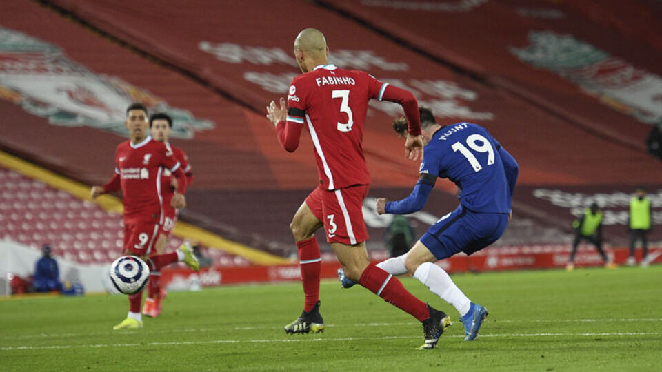 Liverpool'a bir darbe de Chelsea'den!