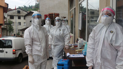 Filyasyon ekibi, çöpteki boş pide kutularından buldu!