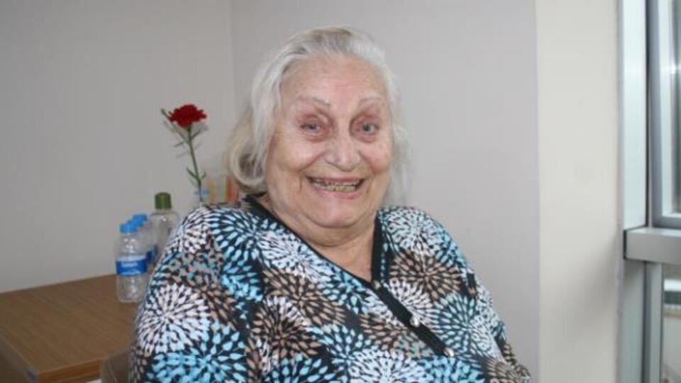 Altan Karındaş kimdir?