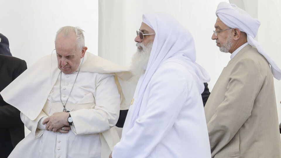 Papa, Irak ziyaretinde Kuran dinledi