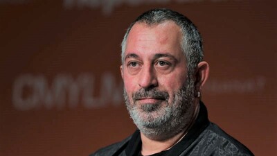 Cem Yılmaz'ın evinde yangın çıktı