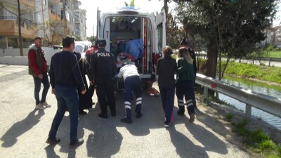 Tartıştığı oğlunu ve eşini bıçakladı!