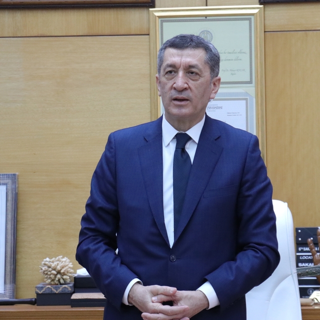 Bakan Selçuk'tan önemli açıklamalar!
