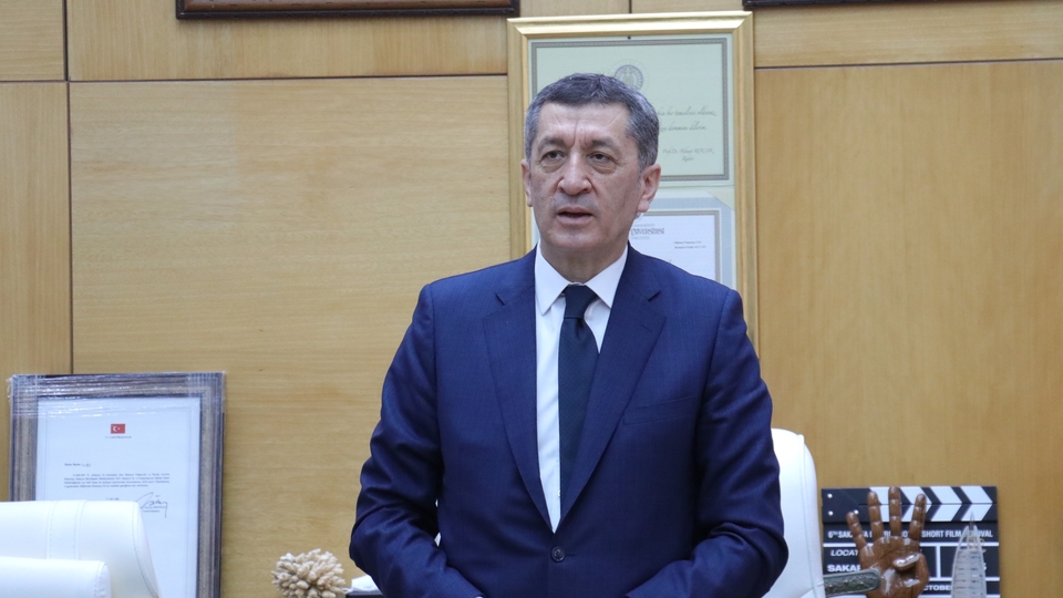 Bakan Selçuk'tan önemli açıklamalar!