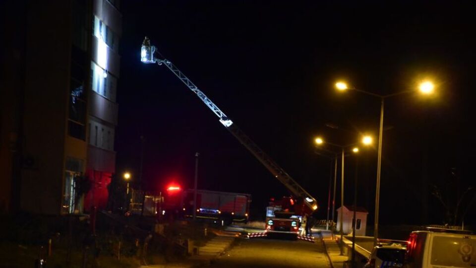 Göçmen geri gönderme merkezinde yangın paniği