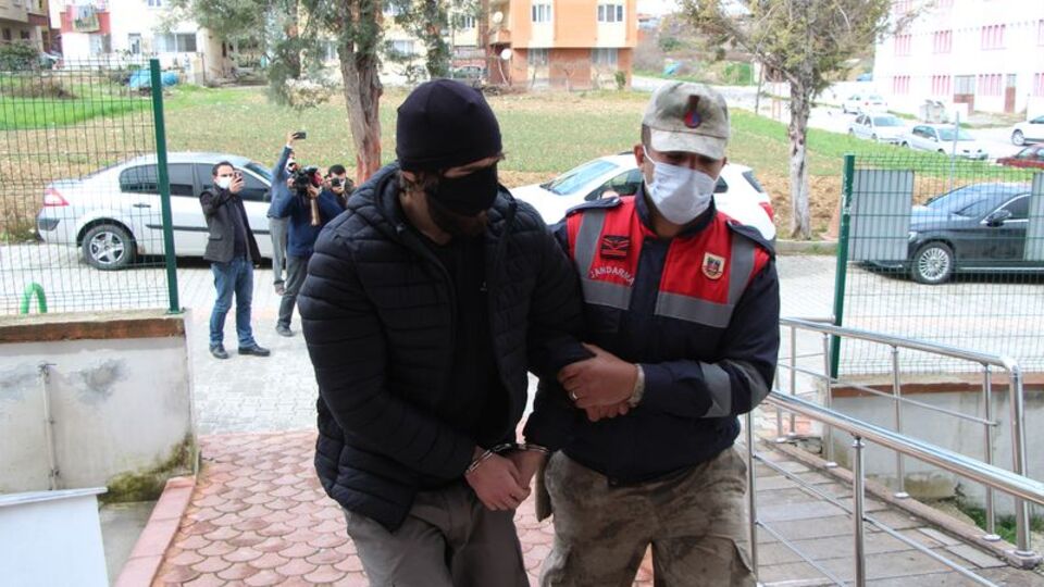 Hatay'da kırmız bültenle aranan DEAŞ'lı ve 10 kişi yakalandı