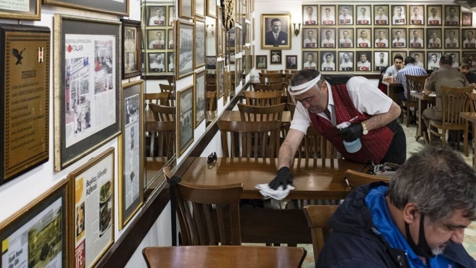 İstanbul'da kafeler ve restoranlar kapanacak mı?