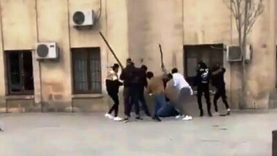 15 kişilik gruptan meydan dayağı!