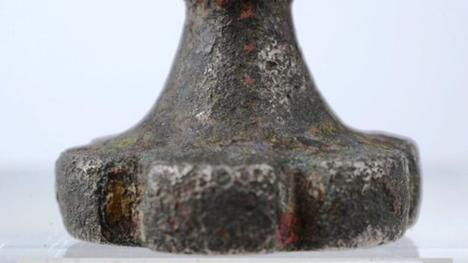 Tarlasında 3 bin 500 yıllık 'damga mührü' buldu