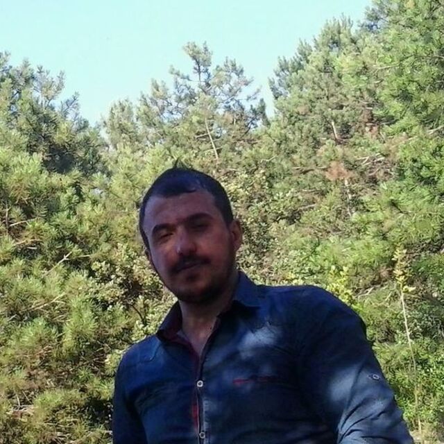 Kolunu iş makinesine kaptırdı!