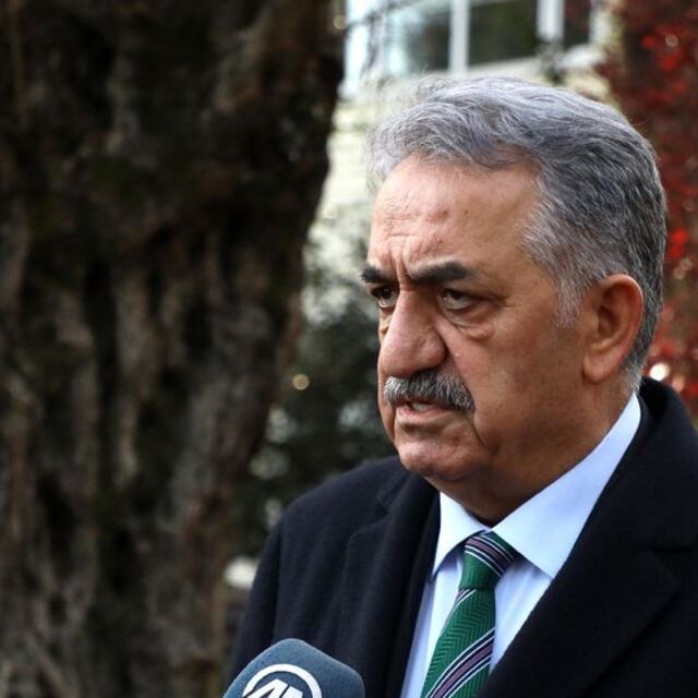 "Seçim barajını bir miktar indirmeyi planlıyoruz"