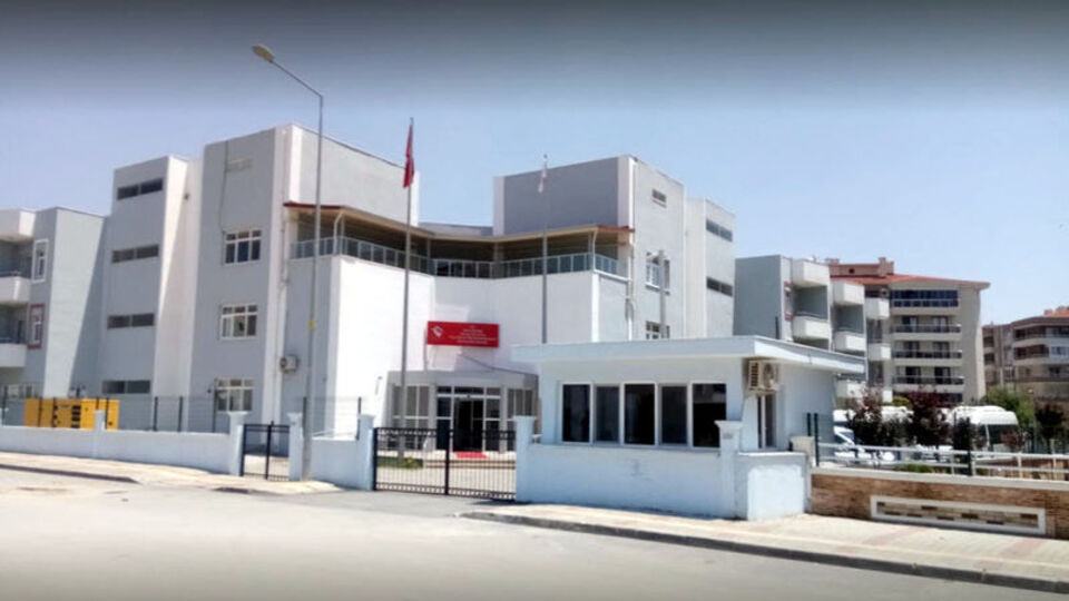 Huzurevinde bakım görevlisine taciz iddiası!