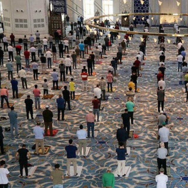 İstanbul cuma namazı saati