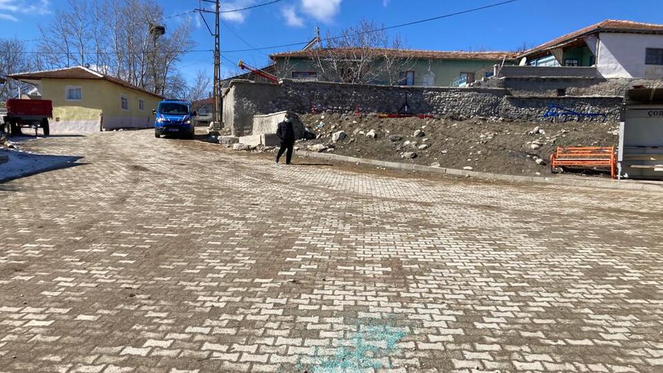 Oğluyla kavga eden 2 öğrenciye kurşun yağdırdı!