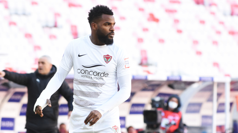 İlk bomba Boupendza!
