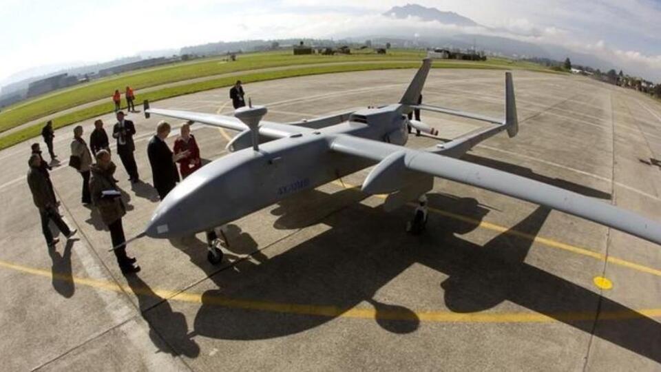 Yunanistan kiralık 2 Heron için İskiri Adası'na üs kurdu