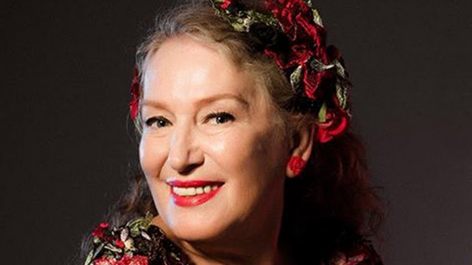 Suzan Kardeş kimdir?