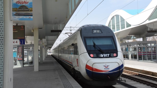 Binlerce tren yolcusu için büyük hazırlık