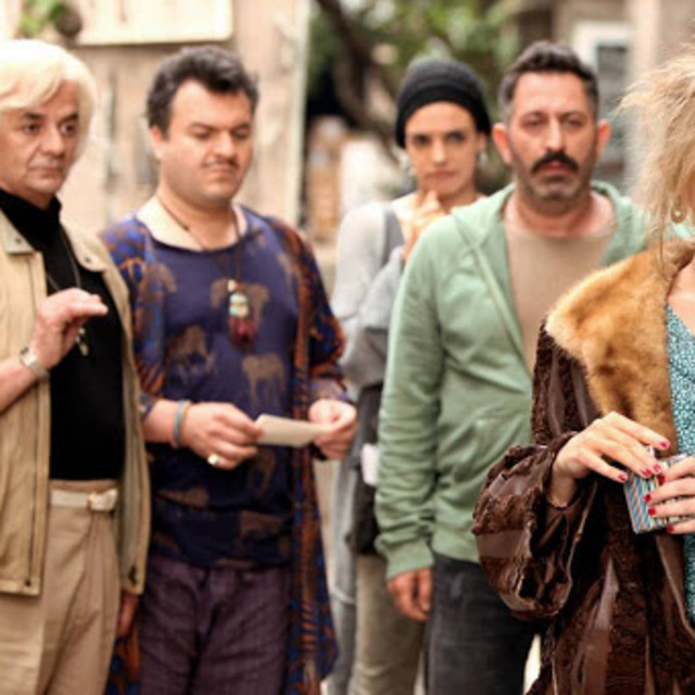 Pek Yakında filmi oyuncuları kimler?