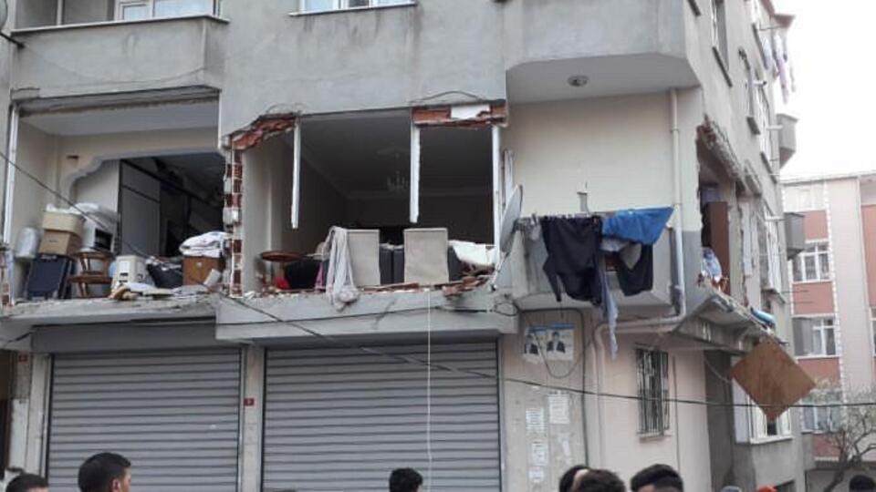 İstanbul'da bir binada patlama!