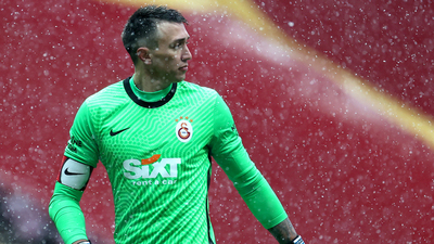 Galatasaray'da Muslera kararı