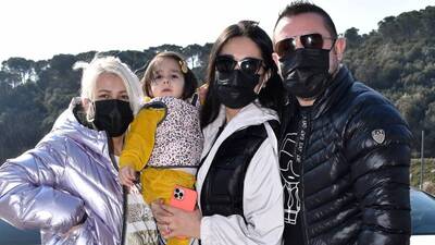 Ailecek alışveriş yaptılar