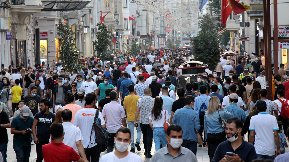 Korona etkiledi! 2050'ye kadar toplumun yüzde 60'ını vuracak!