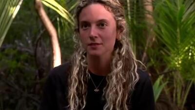 Hanzade Ofluoğlu kimdir?