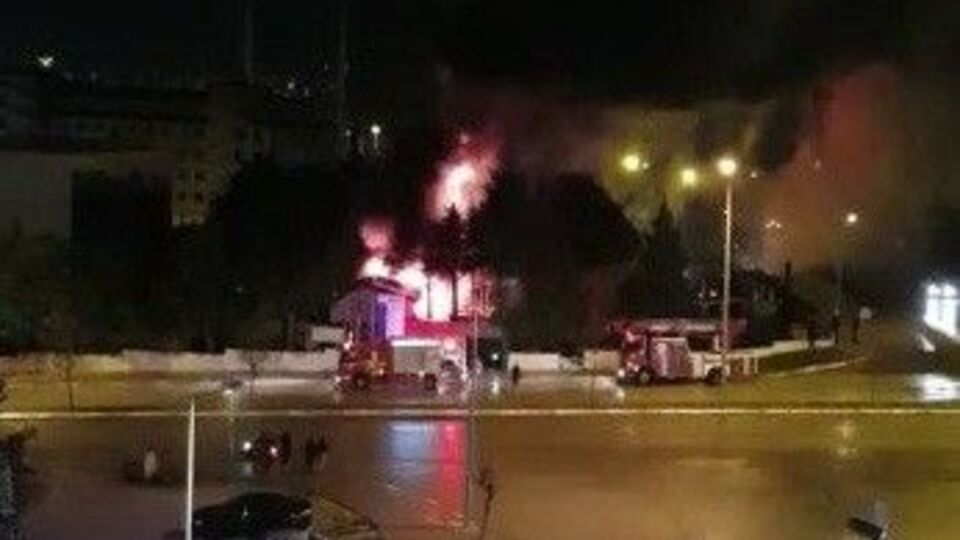 Denizli'de AFAD'ın yeni bina inşaatında yangın